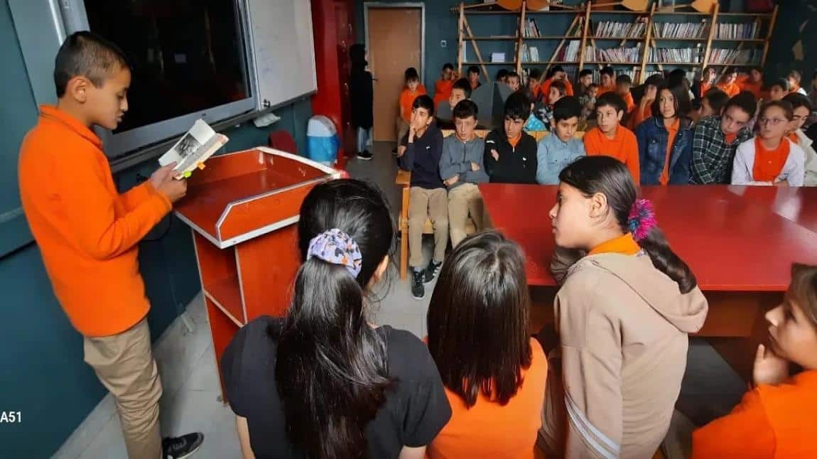 Öğrencilerimiz Atatürk Temalı Serbest Kürsü Etkinliği Düzenlendi